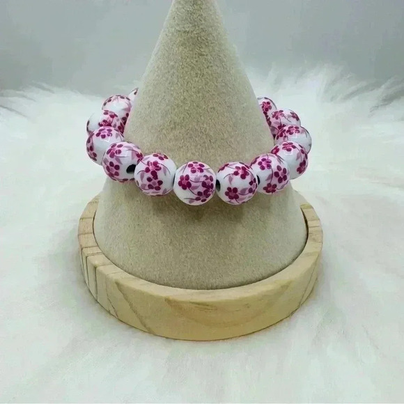 Chinese-Style Ceramic Pink Floral Design Beaded Bracelet - Picture 2 of 5